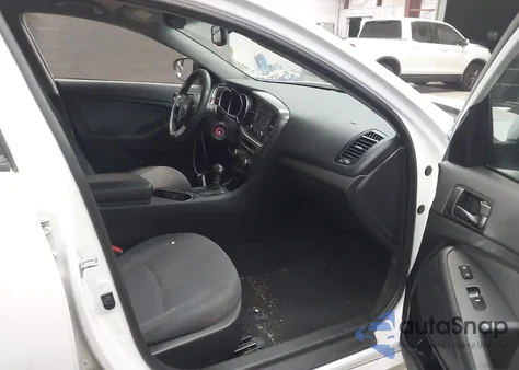 2015 Kia Optima Lx z USA, uszkodzony, nr VIN 5XXGM4A78FG497554